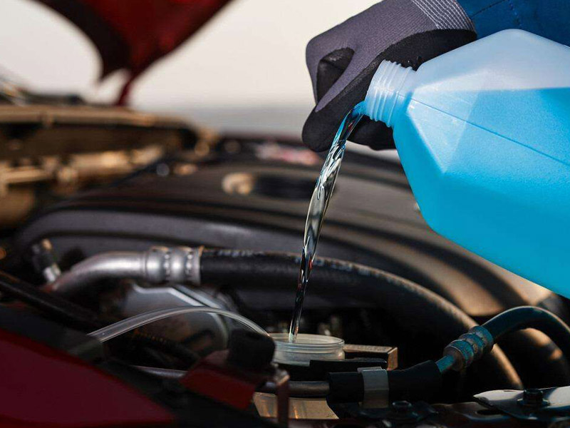 汽車(chē)送水救援