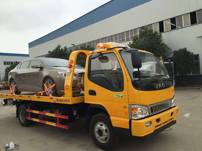 汽車無法啟動？緊急應(yīng)對措施與拖車選擇