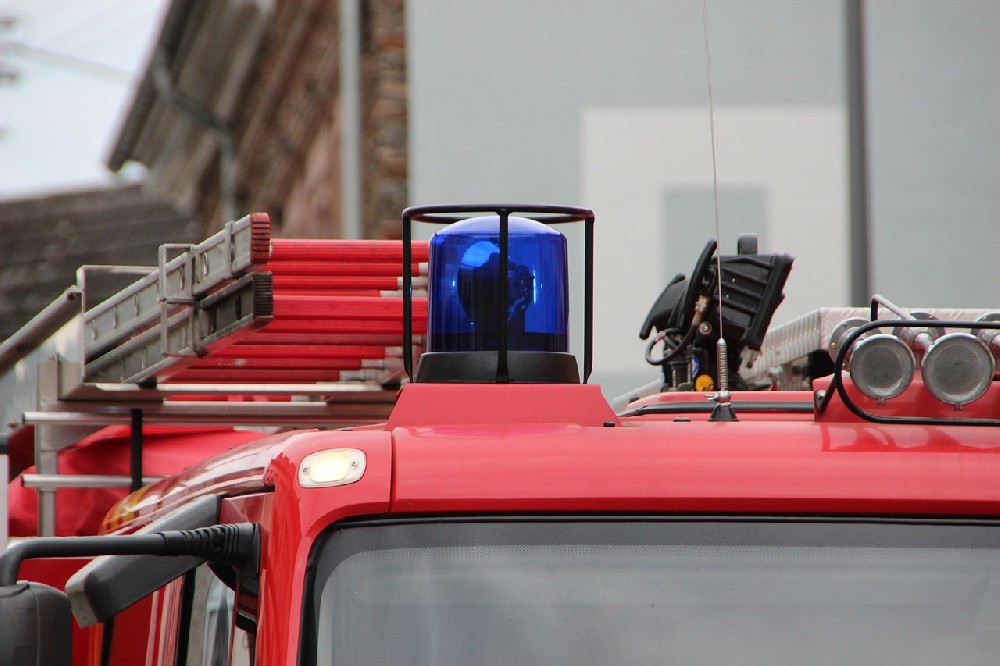 佛山汽車救援：24小時待命，讓愛車不再無助！