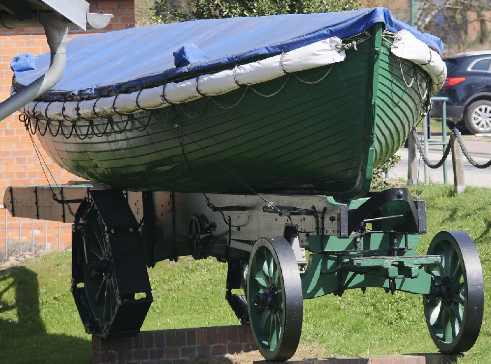 昆明拖車救援：專業(yè)高效，解您燃眉之急！