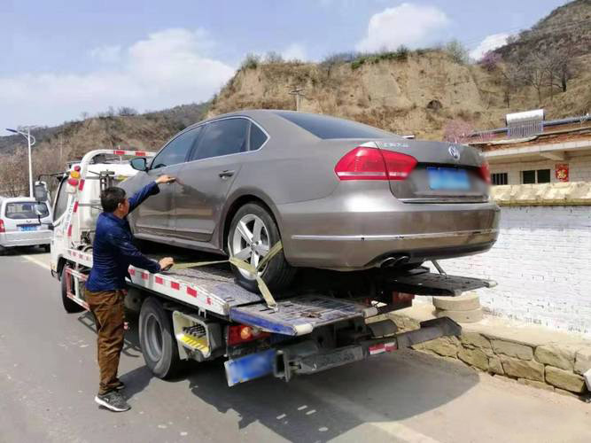 韶關(guān)道路救援：24小時(shí)專業(yè)緊急服務(wù)，快速響應(yīng)您的困境